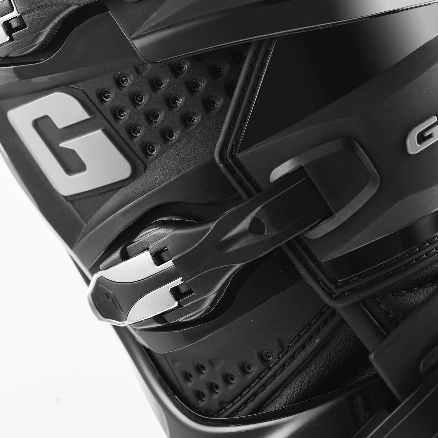 SG12 ENDURO BLACK
